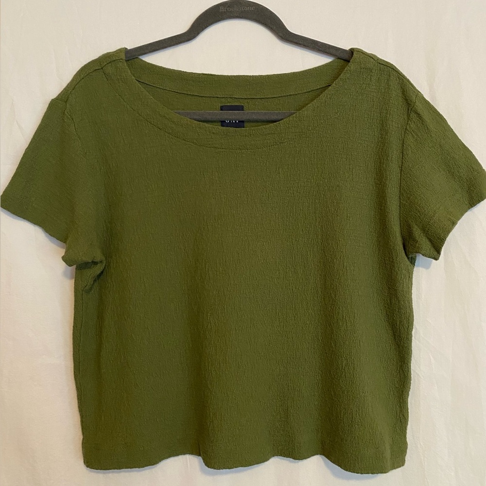 Green S Gap Textured Tee